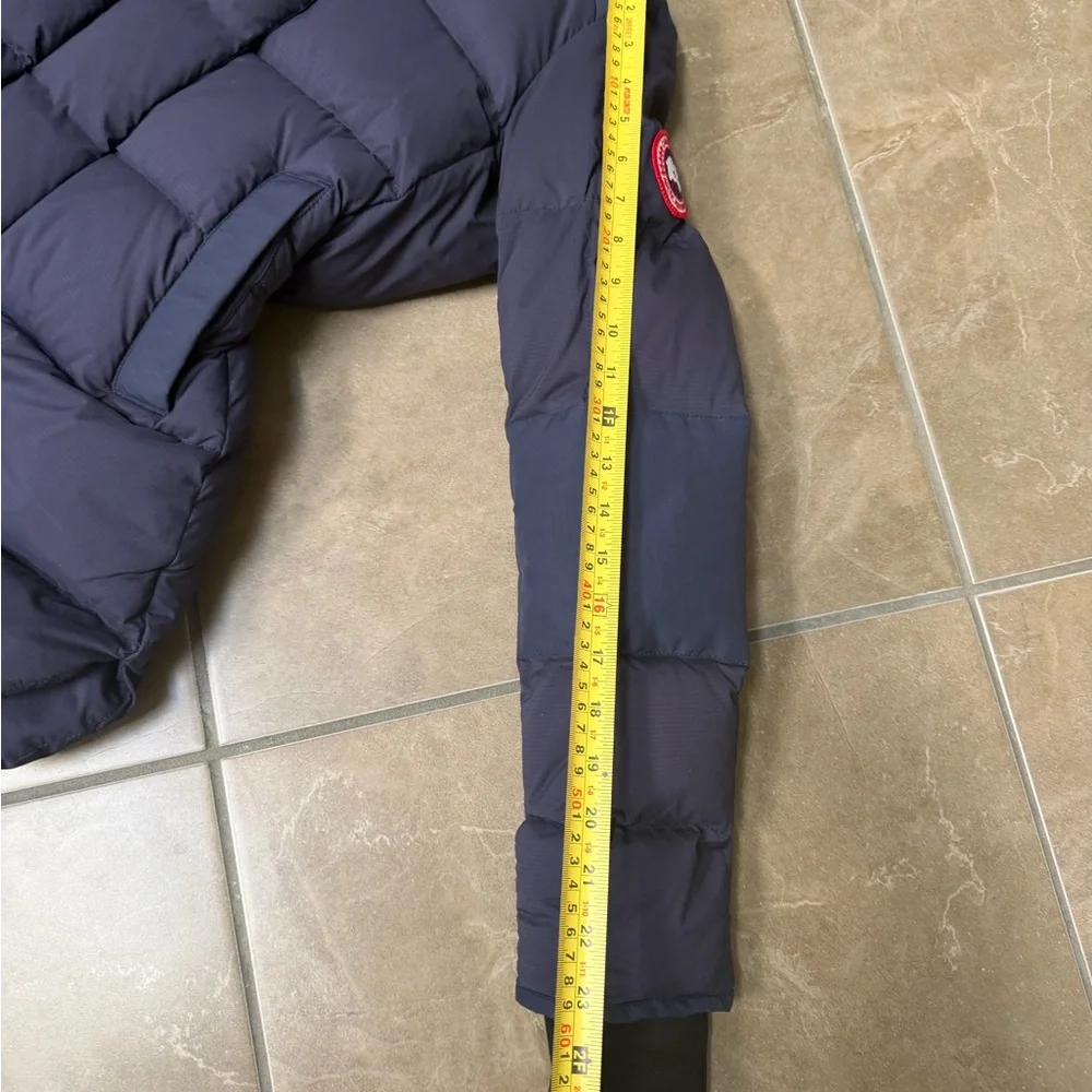 Canada Goose Women's Alliston Blue Puffer Jacket - Picture 9 of 10